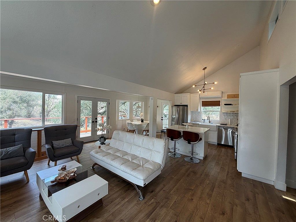 42750 Calle Capistrano photo 3