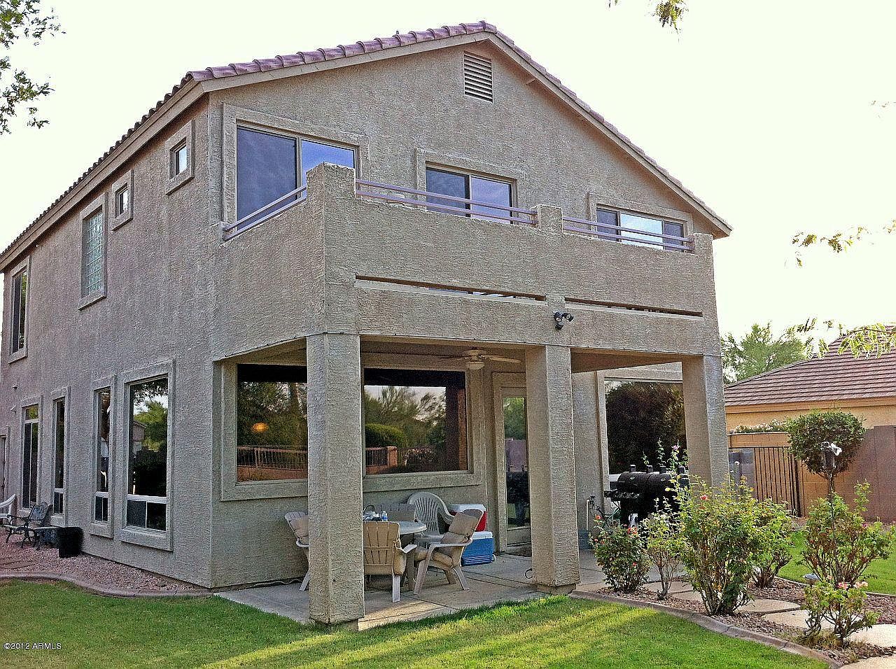 7304 E Tasman St photo 2