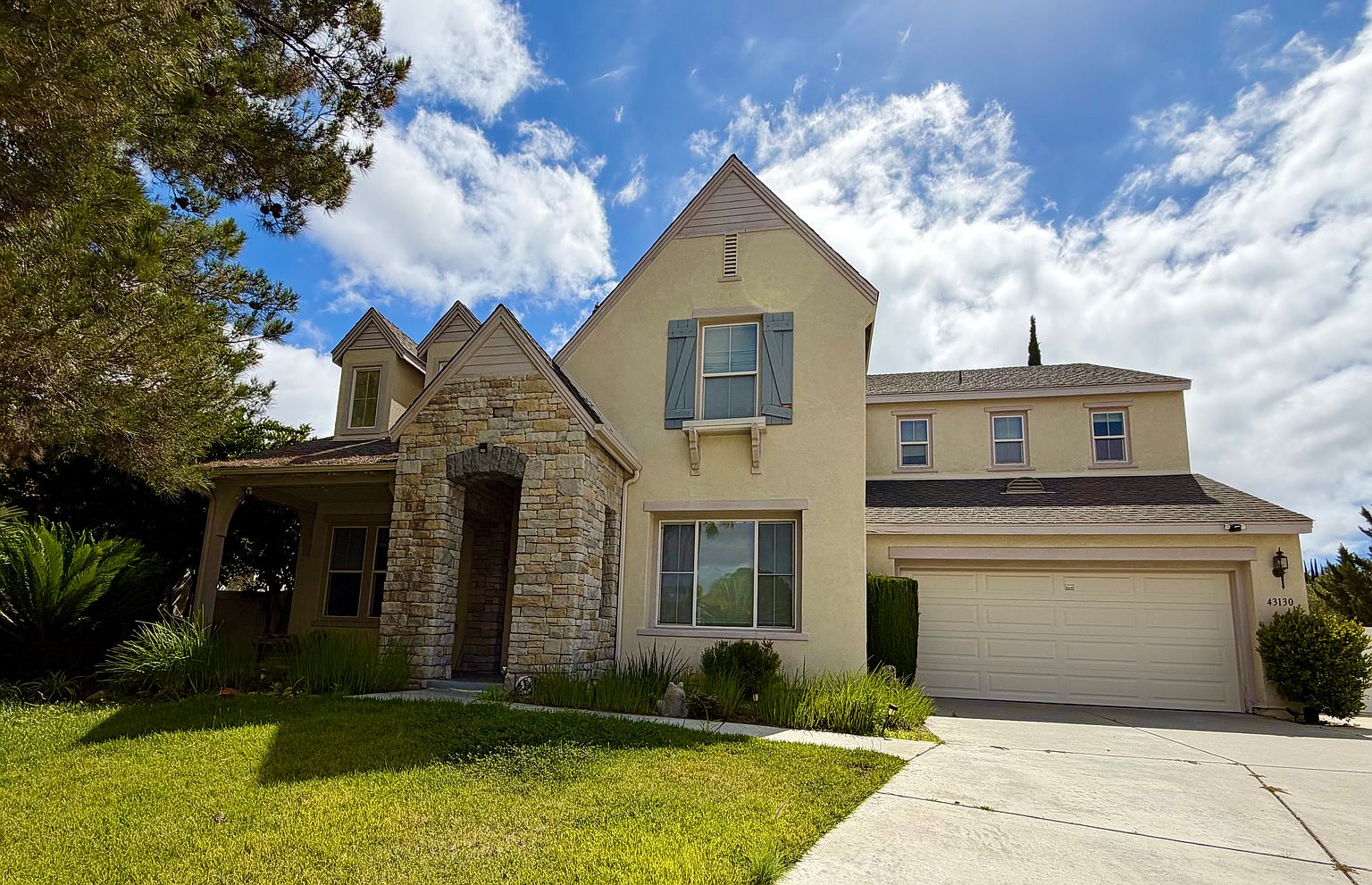 43130 Calle Camellia photo 2