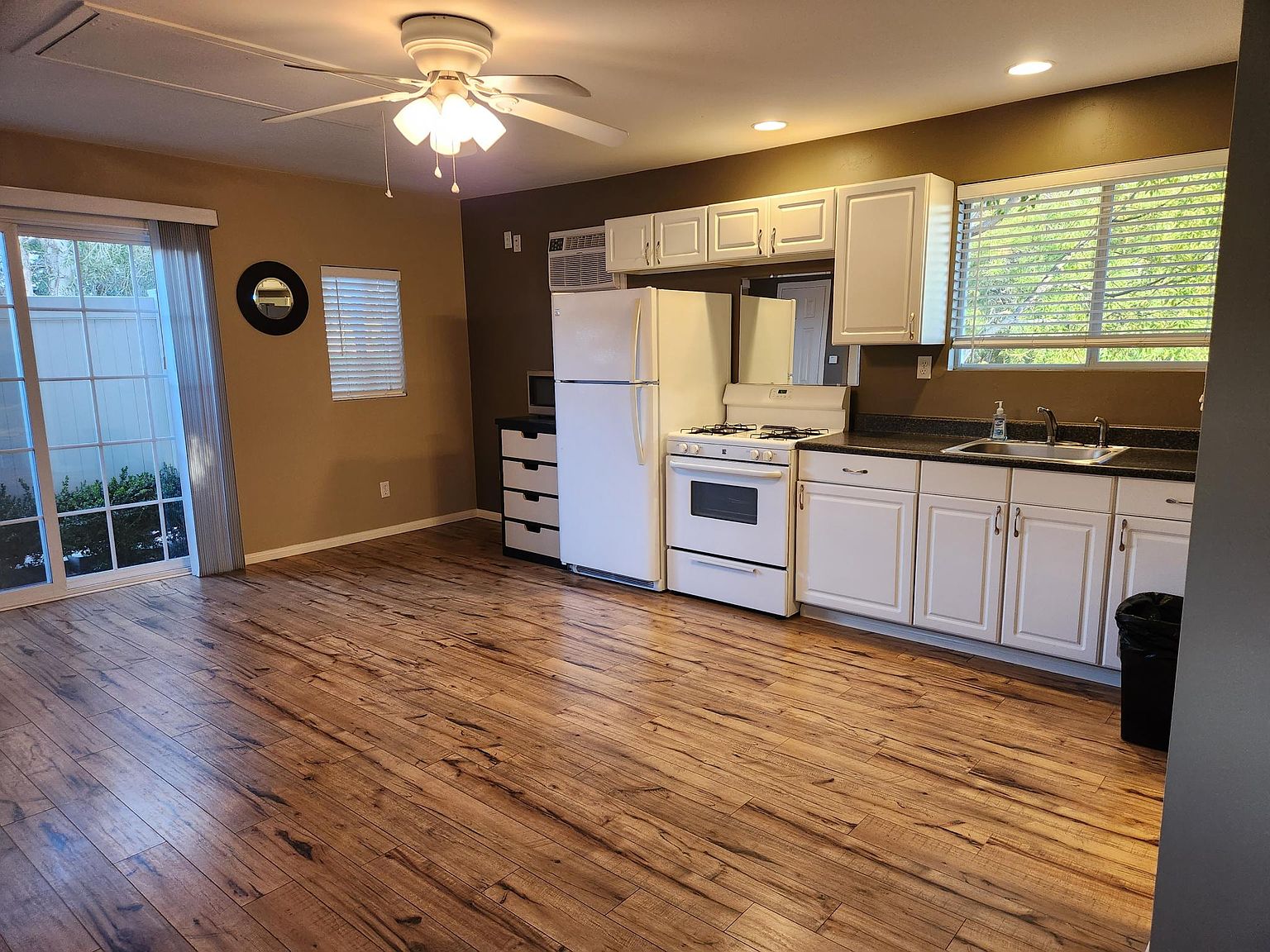 3663 Genista Pl photo 5