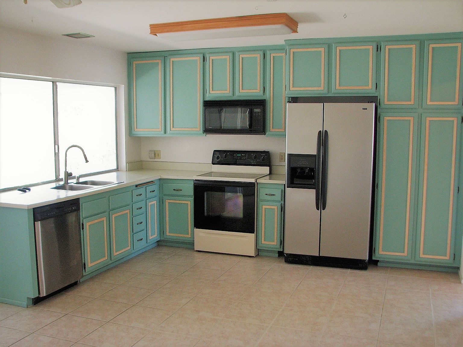 8285 Santa Arminta Ave photo 4