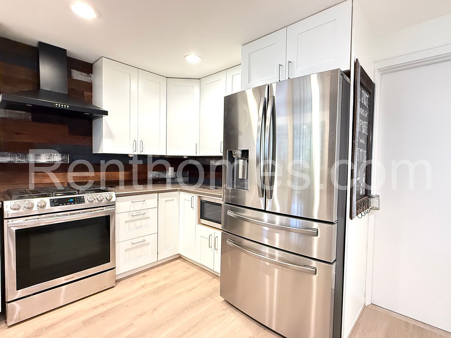 13710 Utopia Rd photo 5