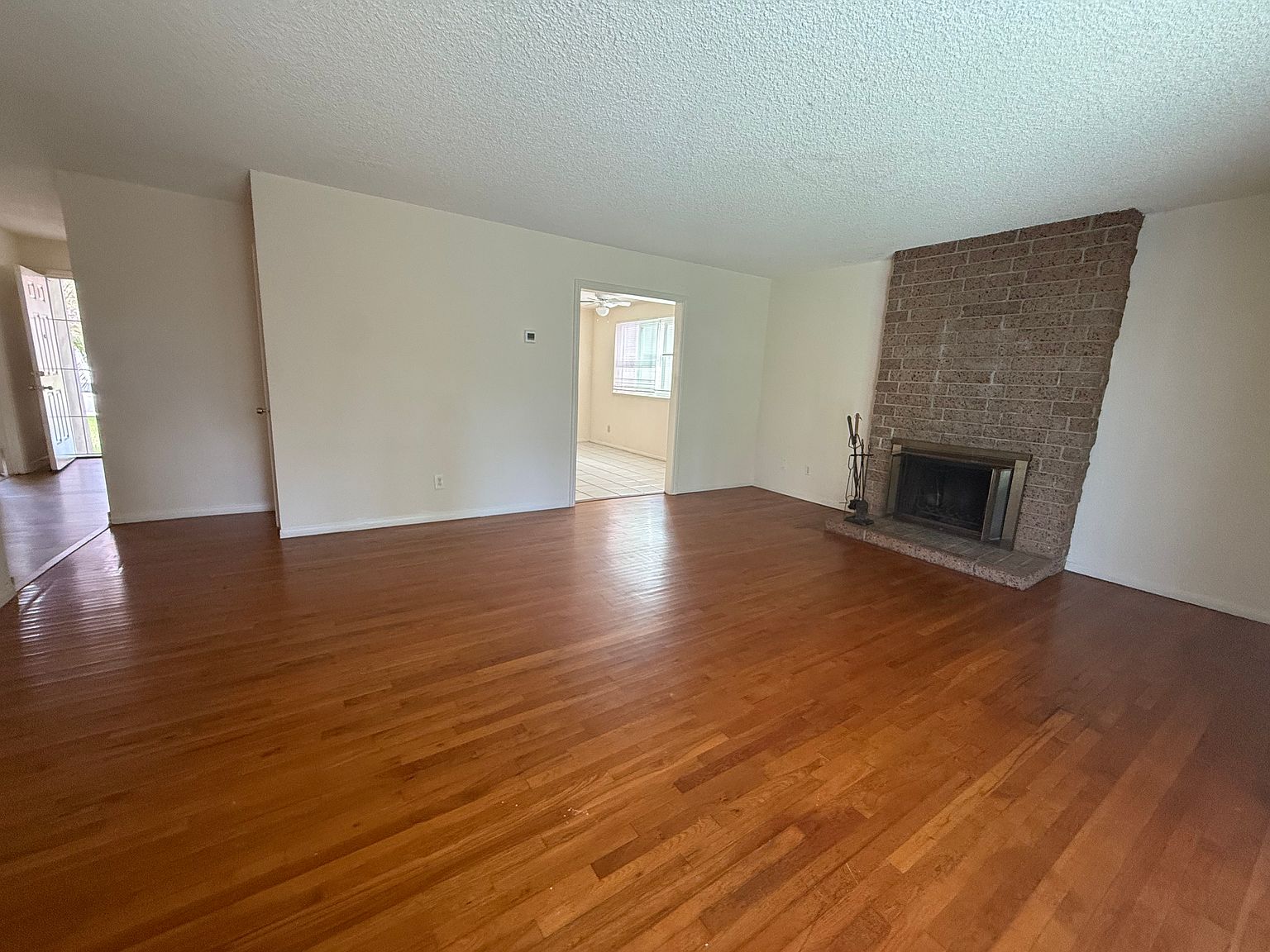 3780 Belford St photo 4