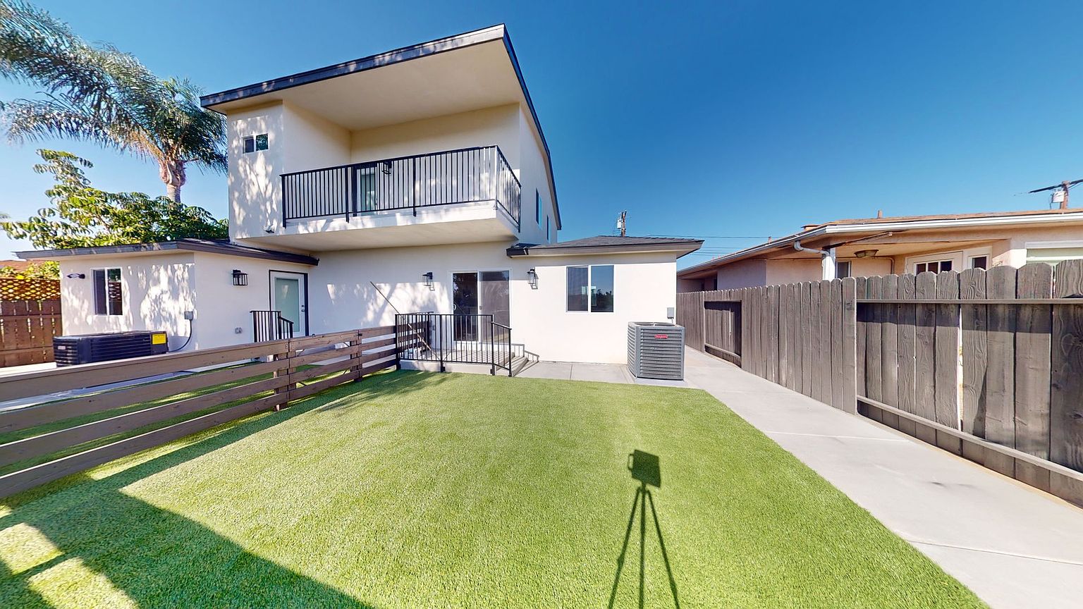 5635 Dorothy Way photo 2