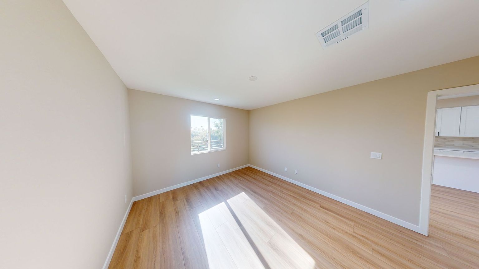 5635 Dorothy Way photo 5
