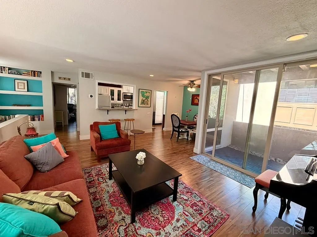4853 Collwood Blvd photo 3
