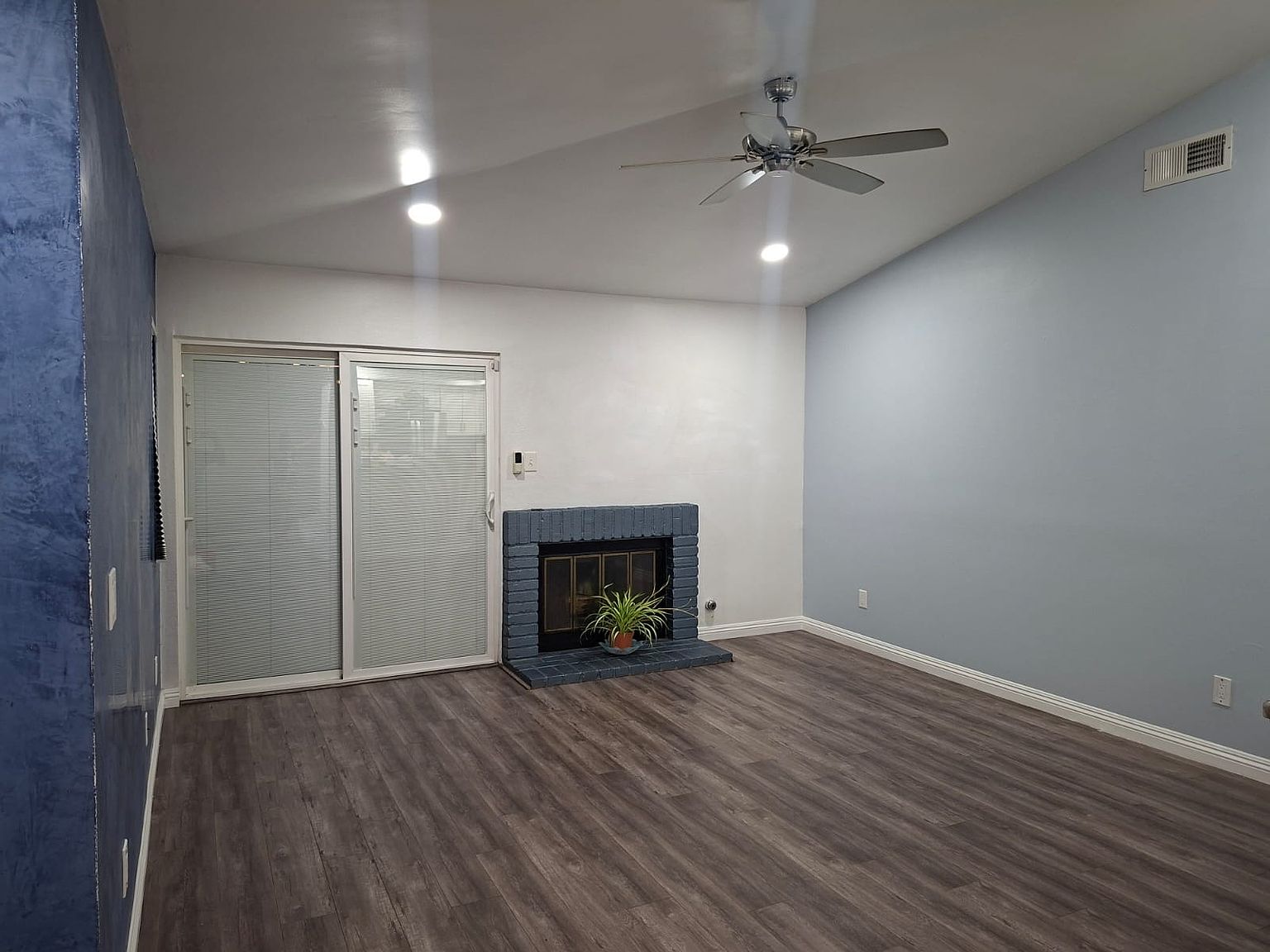 2031 Lakeridge Cir photo 5