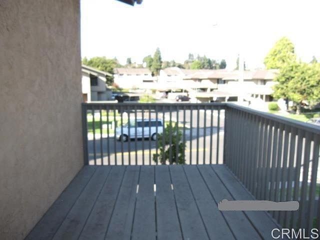 300 Rancho Dr photo 2