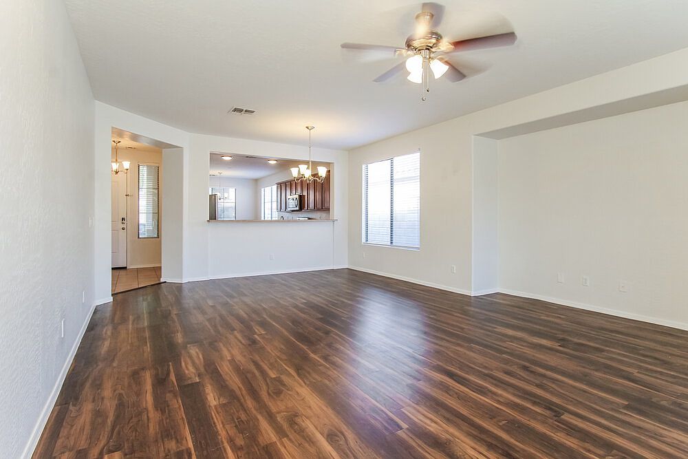 15248 W Port Royale Ln Surprise, AZ 85379 photo 5