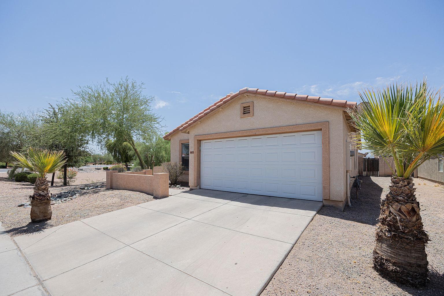 6413 W Elwood St Phoenix, AZ 85043 photo 3