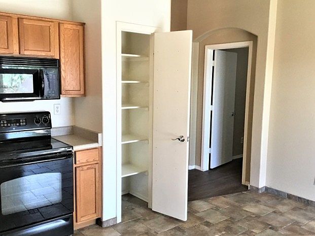 11009 E Aspen Ave Mesa, AZ 85208 photo 2
