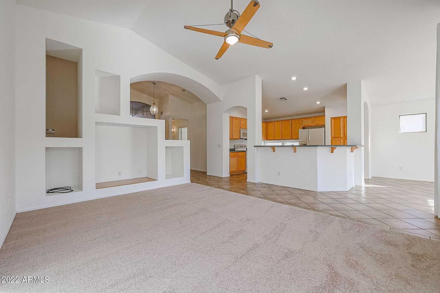 333 W Raven Dr photo 3