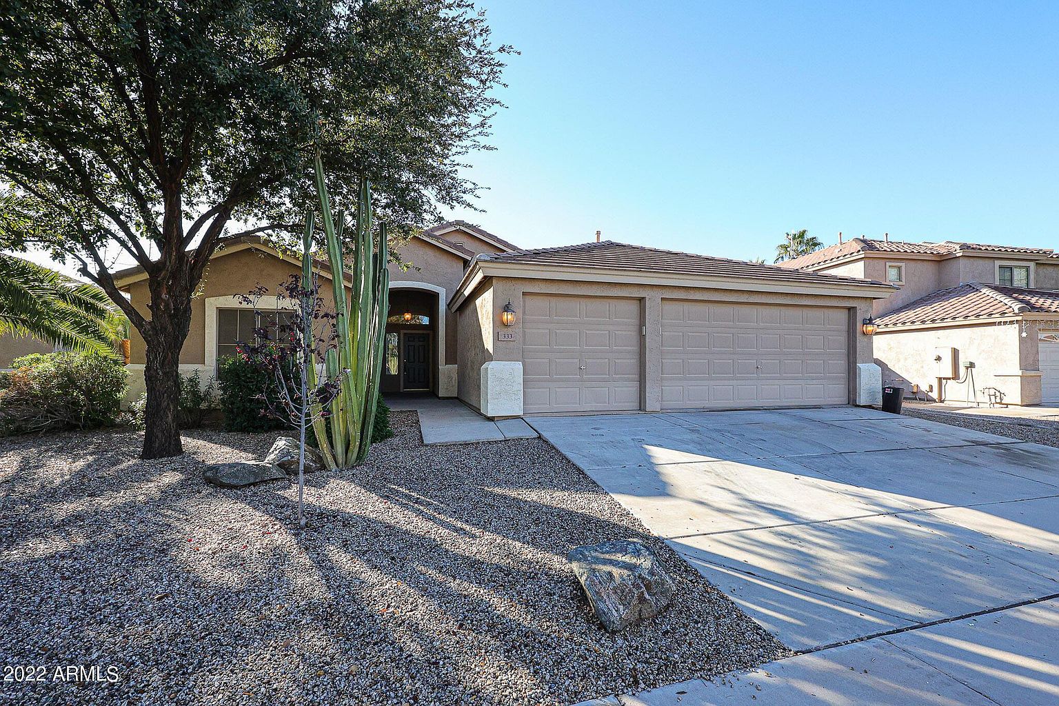 333 W Raven Dr