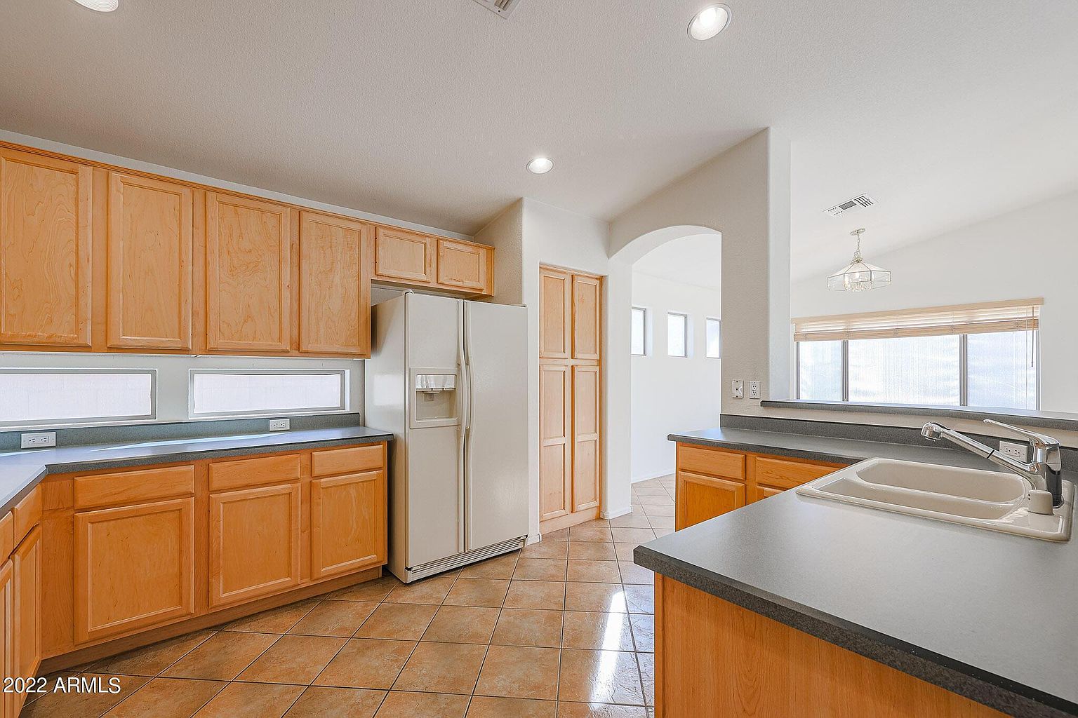 333 W Raven Dr photo 5
