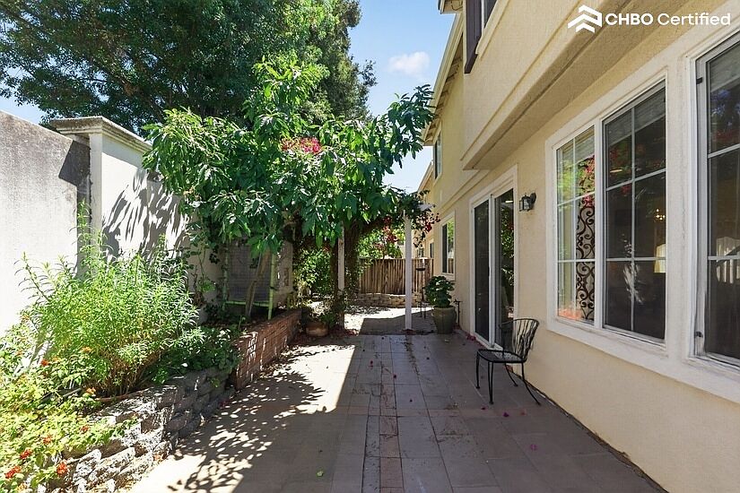 34421 Torrey Pine Ln photo 2