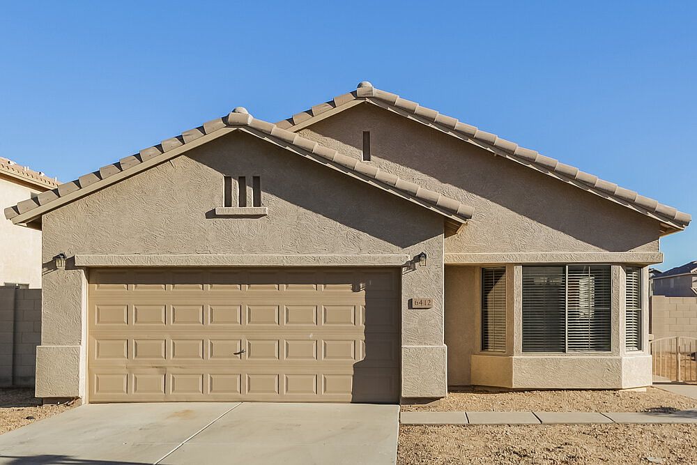 6412 W Hilton Avenue photo 2