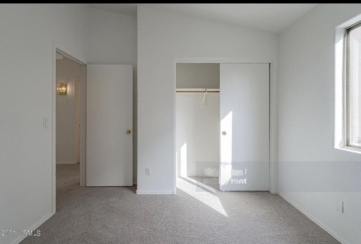 2214 W Saint Catherine Ave photo 4
