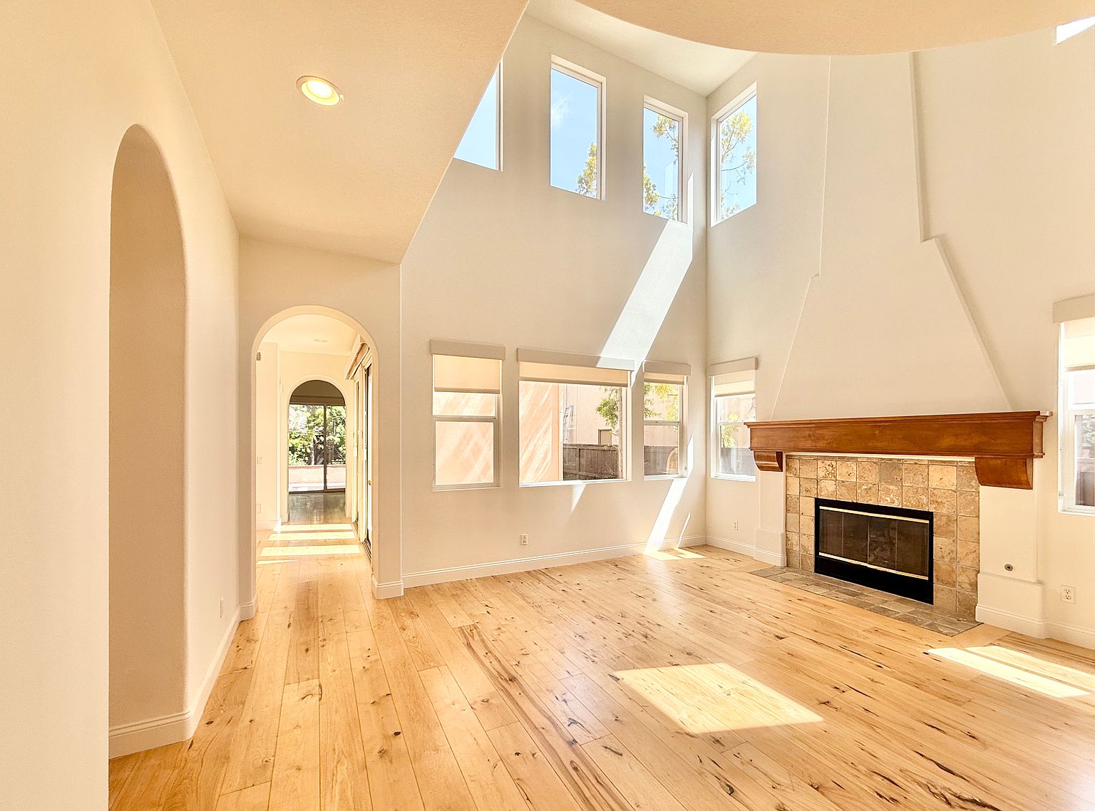 13835 Kerry Ln photo 5