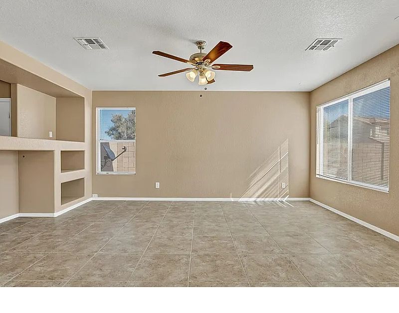 15421 W Gelding Dr photo 3