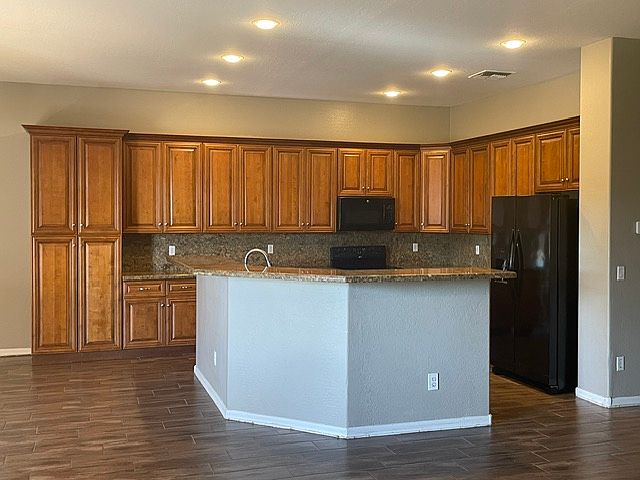 31295 N Trail Dust Dr San Tan Valley, AZ 85143 photo 4
