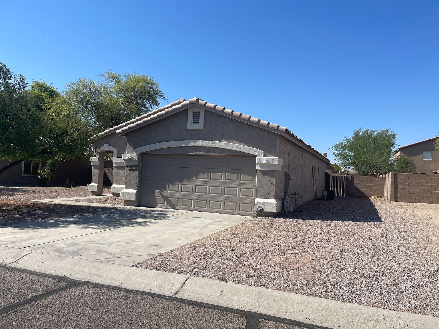 30332 N Desert Willow Blvd San Tan Valley, AZ 85143 photo 4