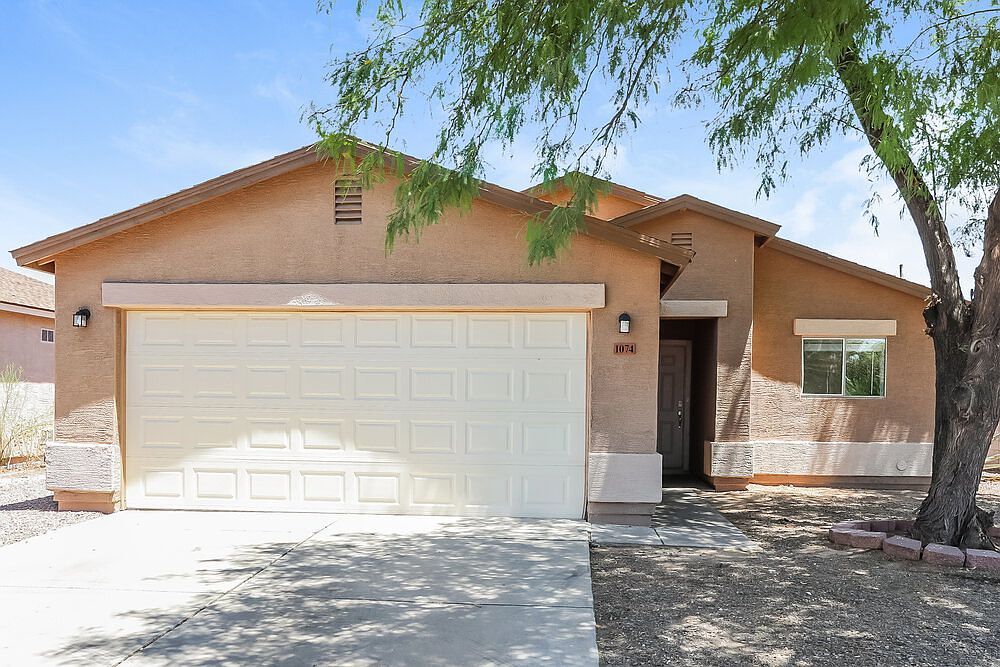 1074 E Silversmith Trail San Tan Valley, AZ 85143 photo 3