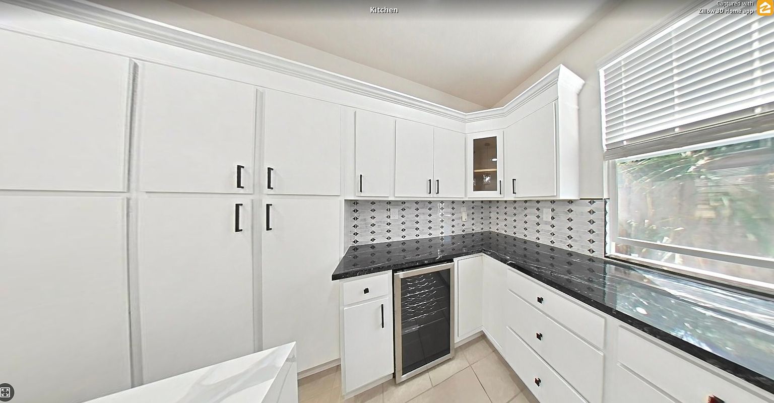 103 Lexington St photo 5