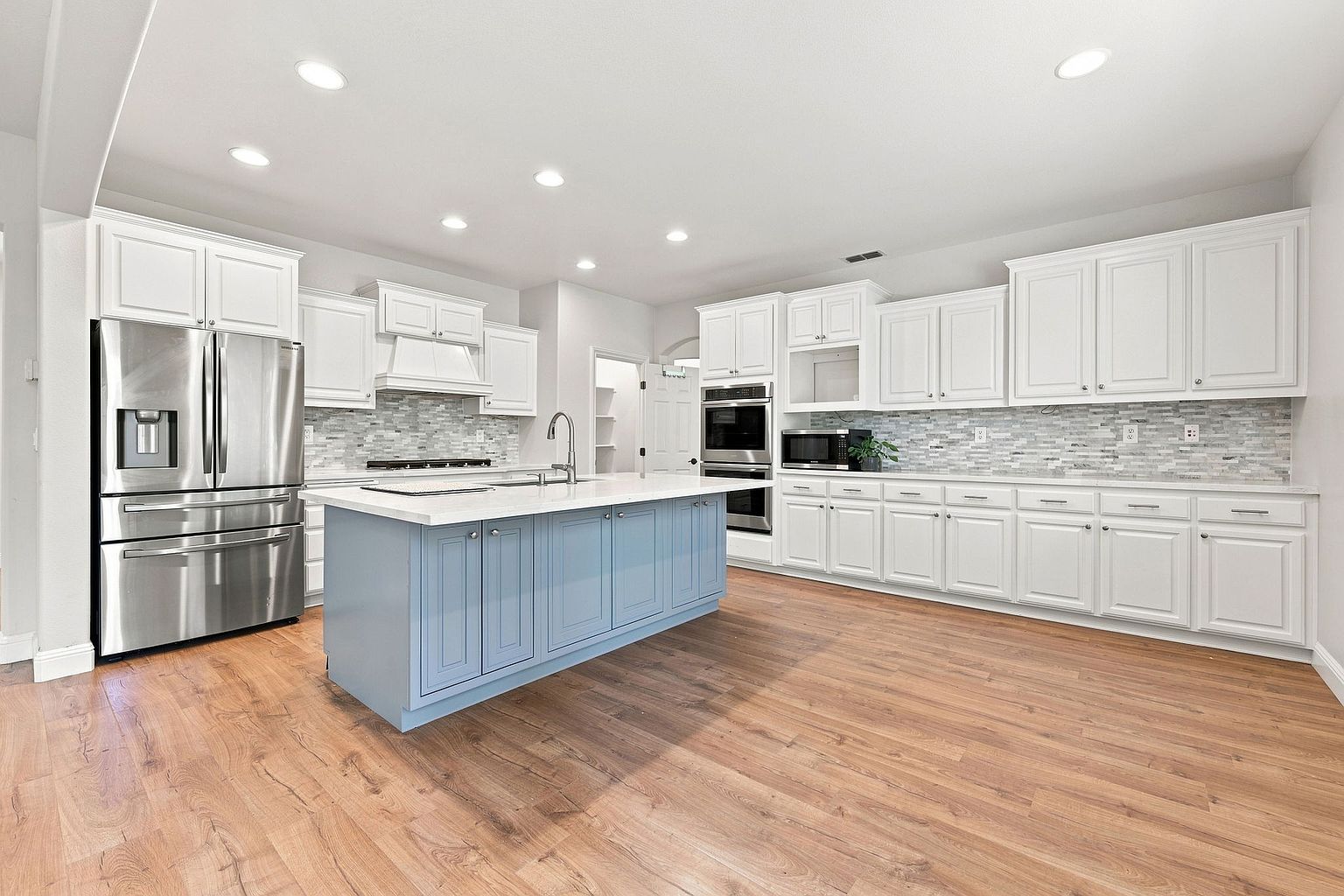 4212 Feldspar Ct photo 5