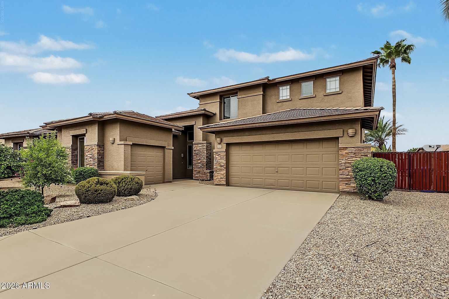 3120 E Runaway Bay Pl photo 3