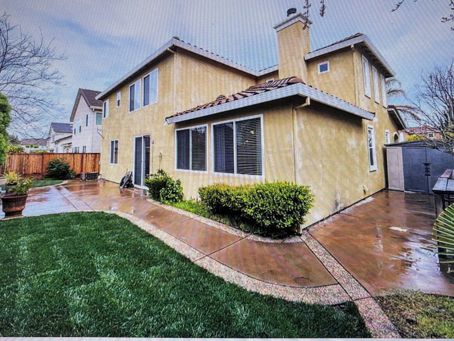 2140 Gibralter Ct photo 2