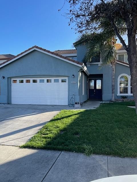 2432 Tennis Ln photo 2