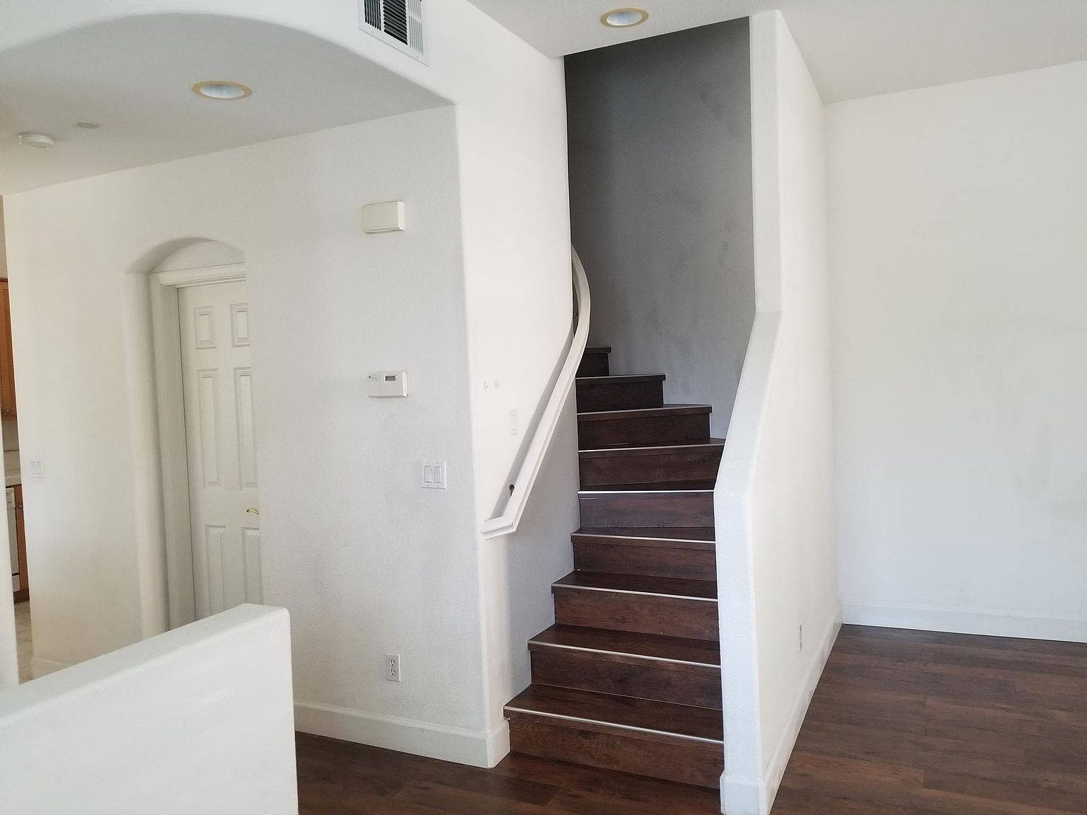 895 Illumination Pl photo 5