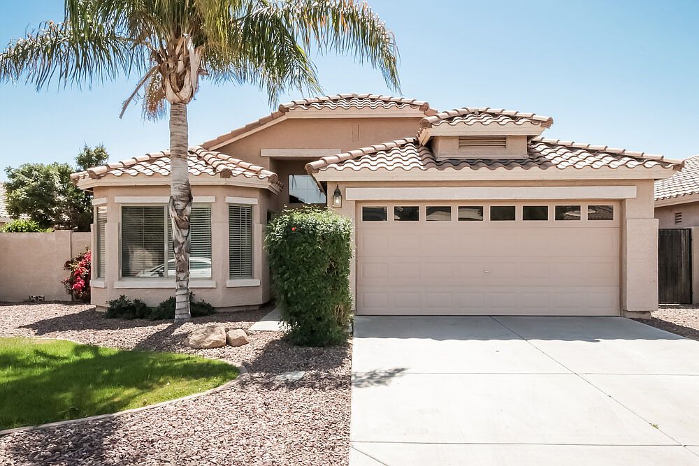 3881 E Wyatt Way photo 3