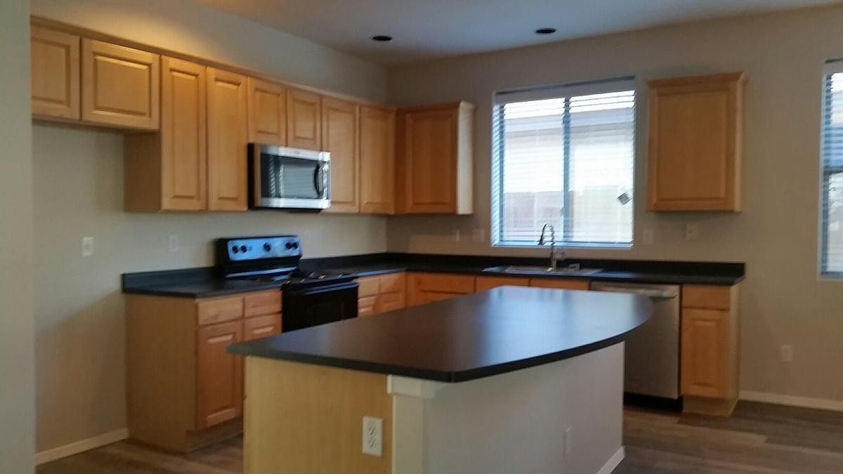 20667 N 89th Dr photo 5