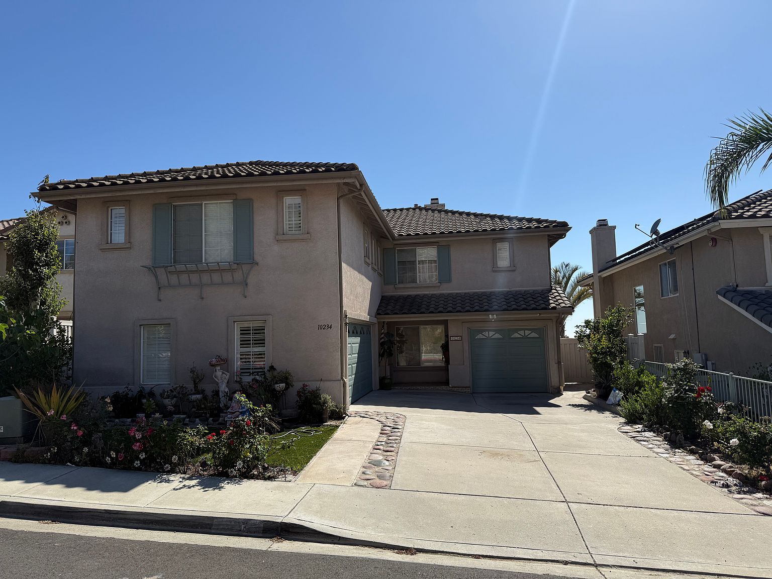 10234 Valley Waters Dr photo 2