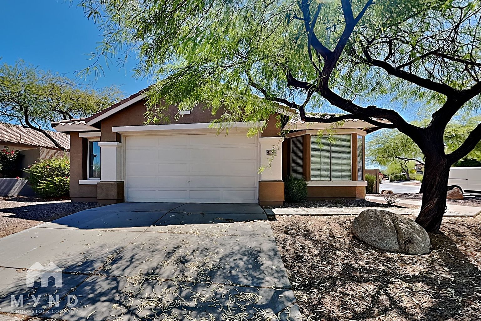41201 N Yorktown Trail Anthem, AZ 85086 photo 2