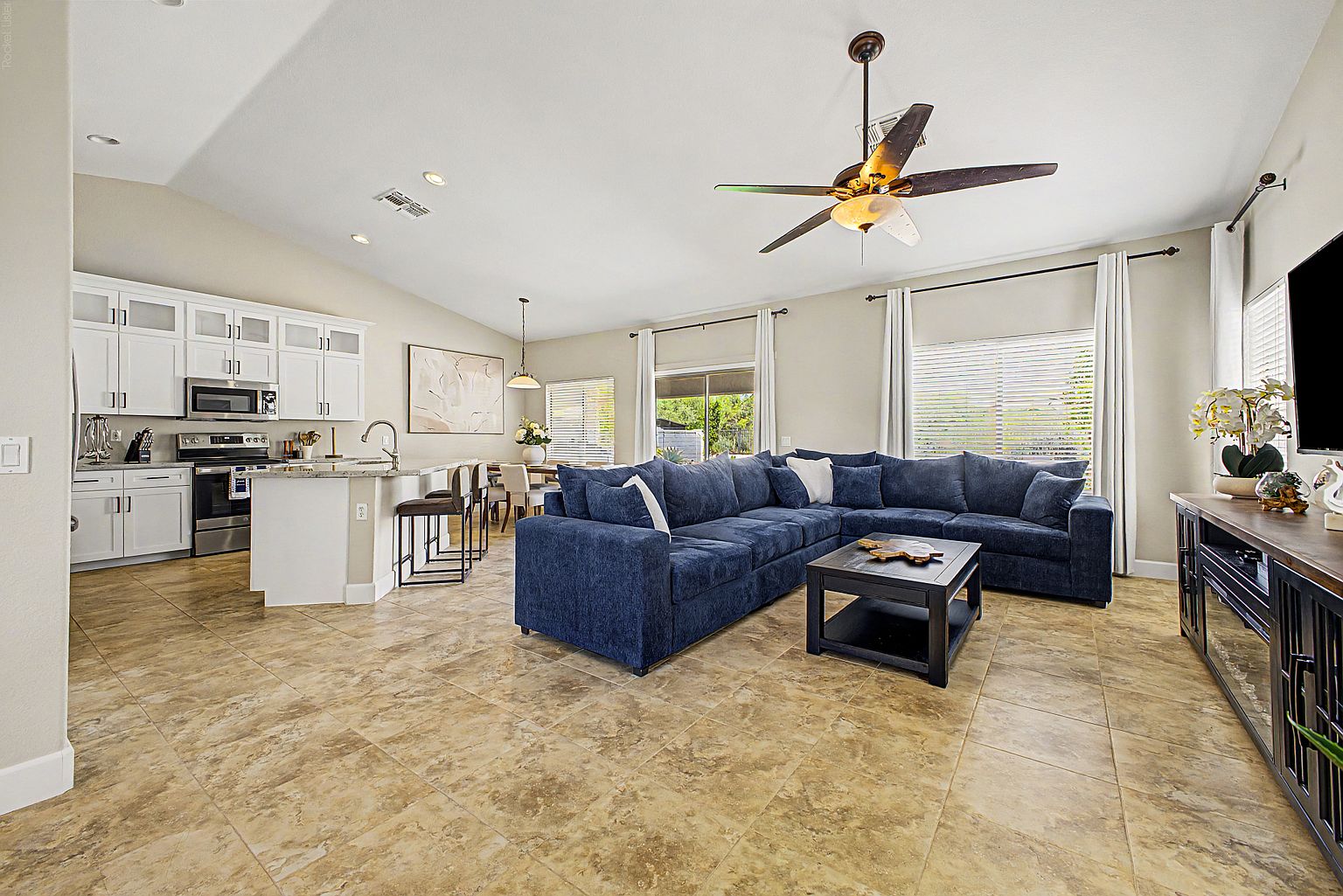 10202 E Juanita Ave Mesa, AZ 85209 photo 5