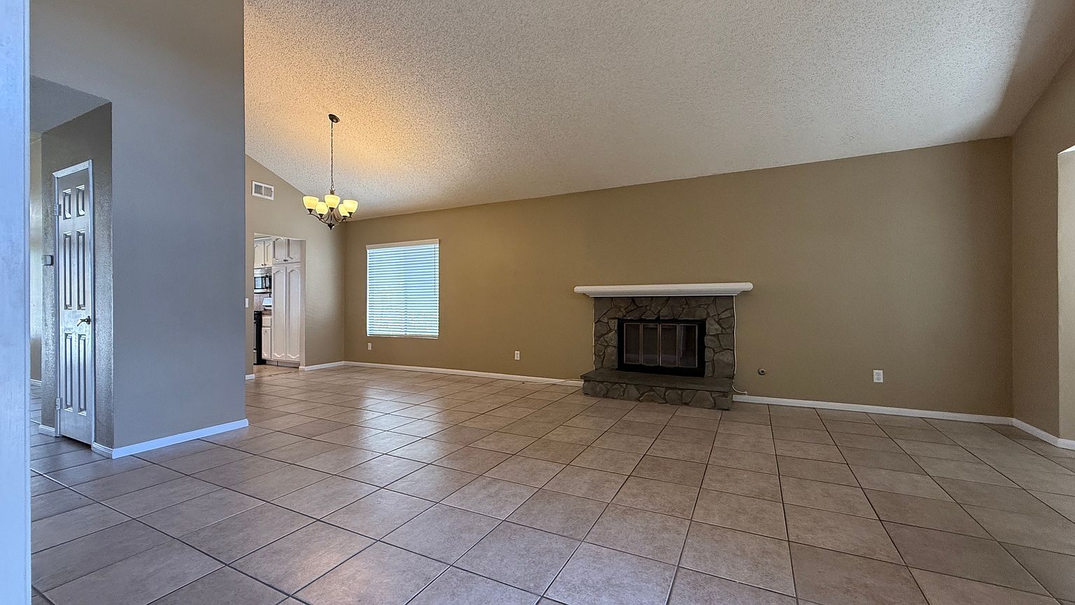 25433 Blackwood Rd photo 3