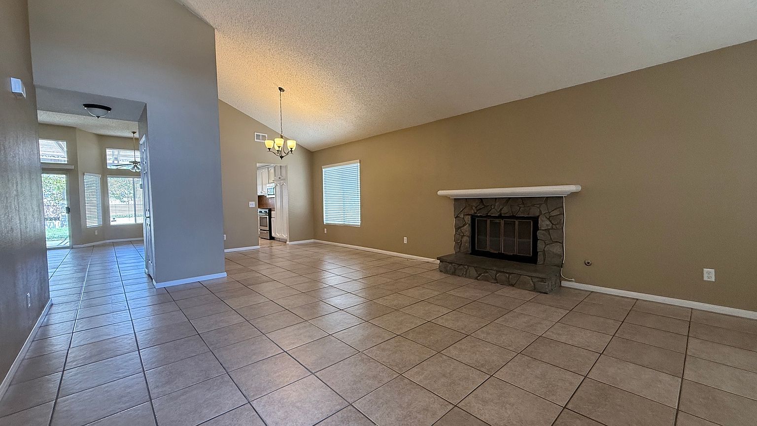 25433 Blackwood Rd photo 4