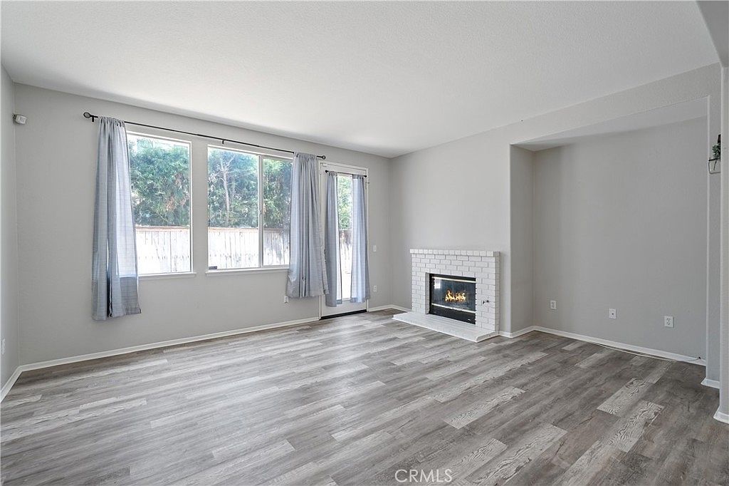 26580 Brickenridge Cir photo 4