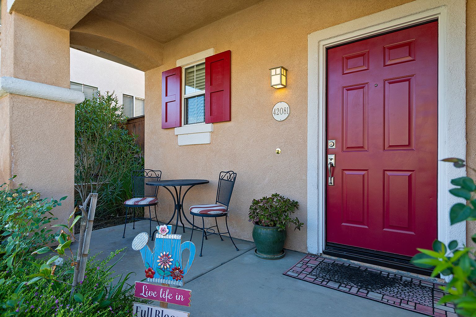 42081 Chestnut Dr photo 3