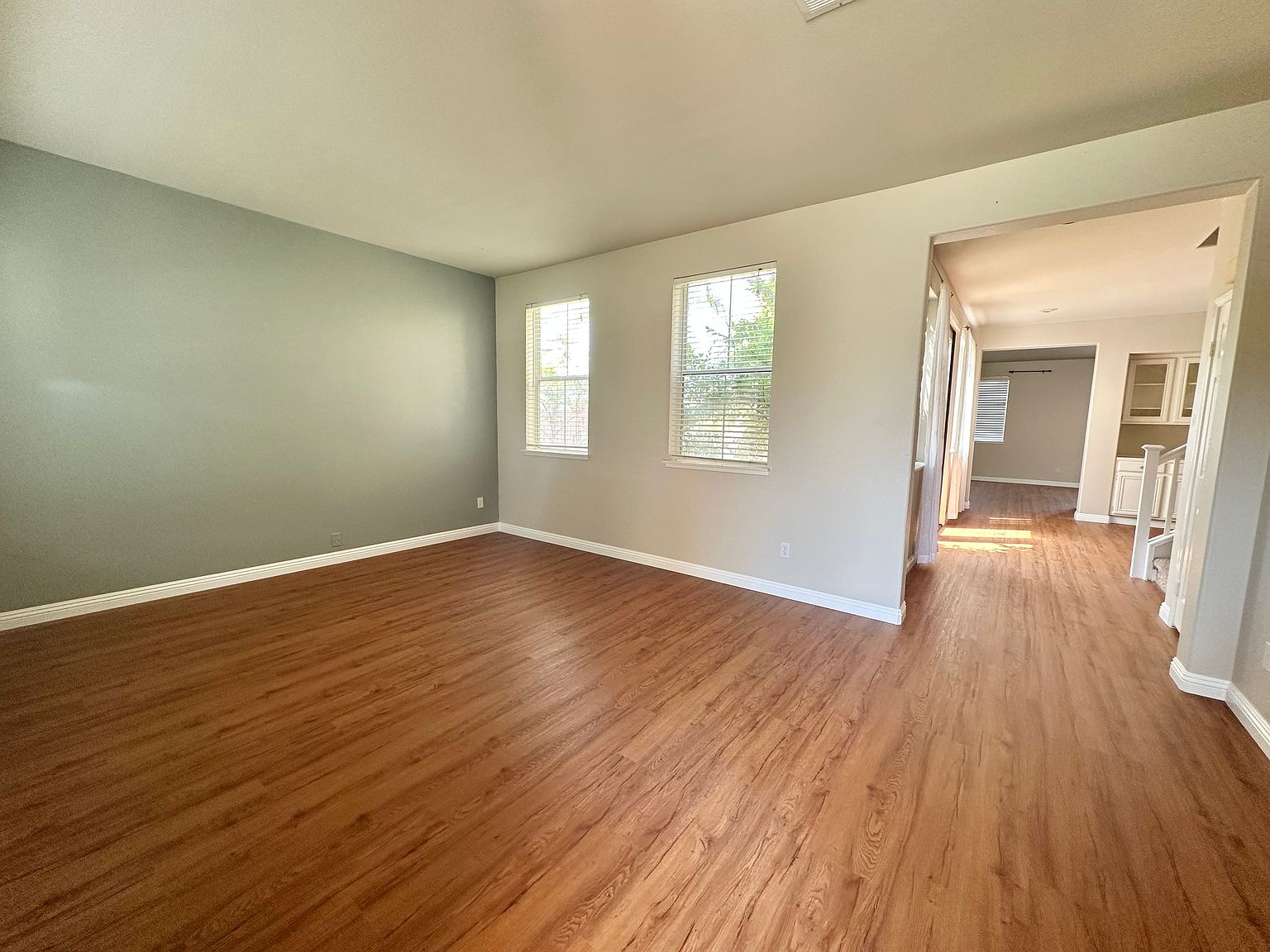 33854 Channel St photo 2