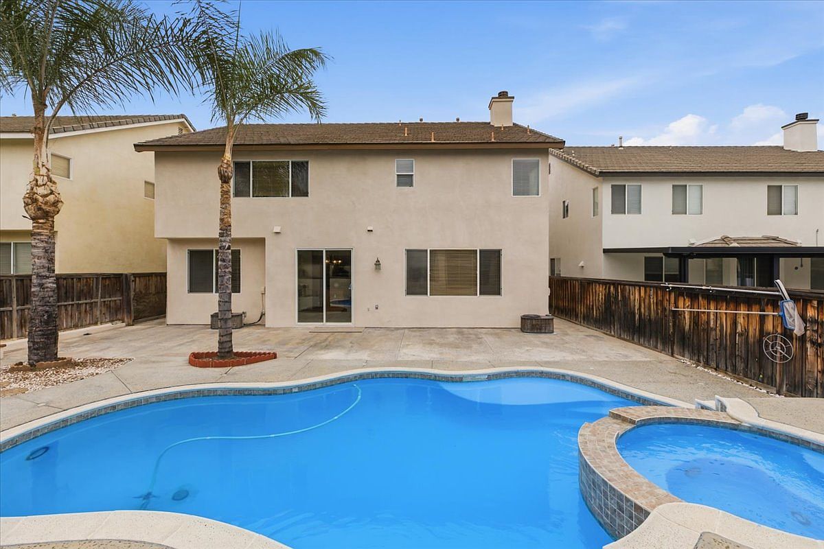 39264 Memory Dr photo 3