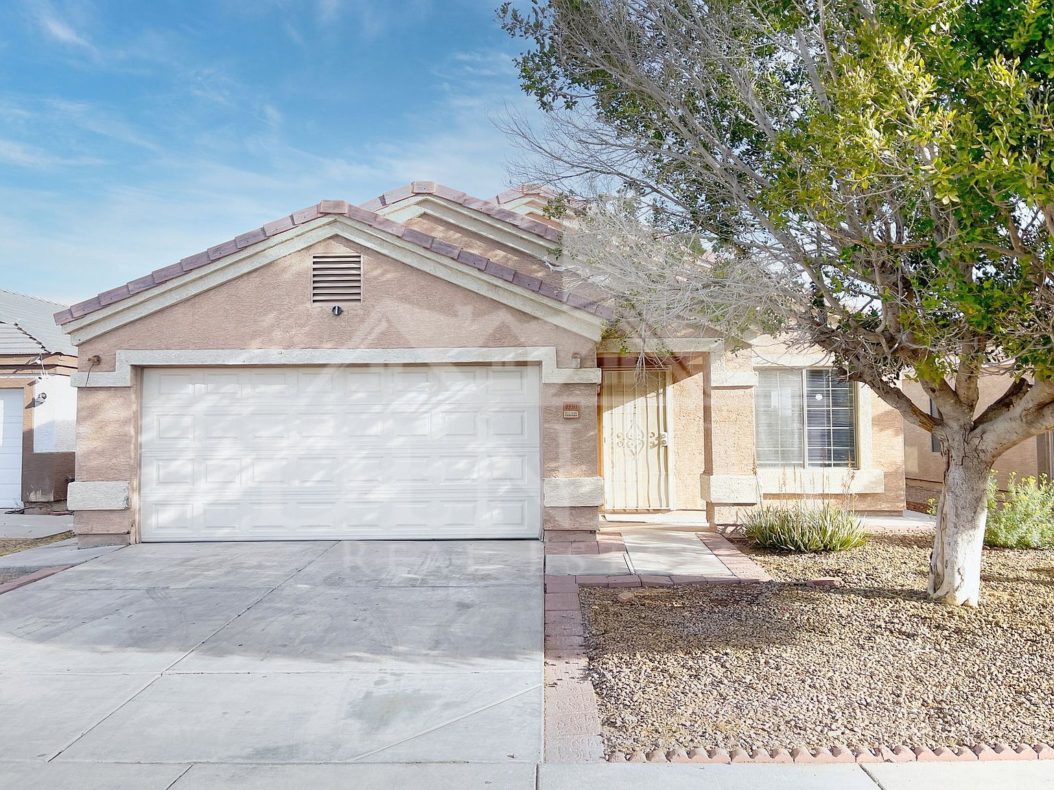 8930 W Catalina Dr Phoenix, AZ 85037 photo 2