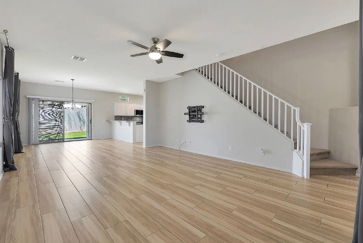 16710 N 49th Way photo 4