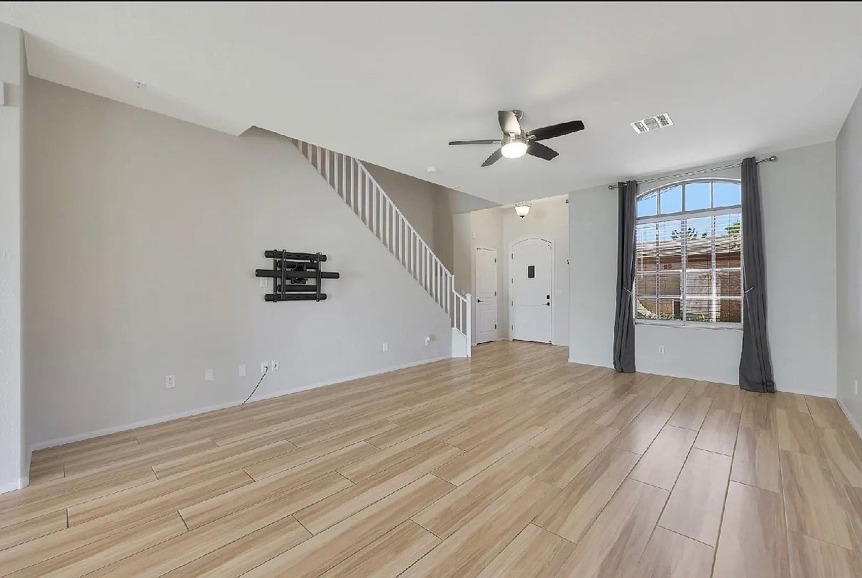 16710 N 49th Way photo 3