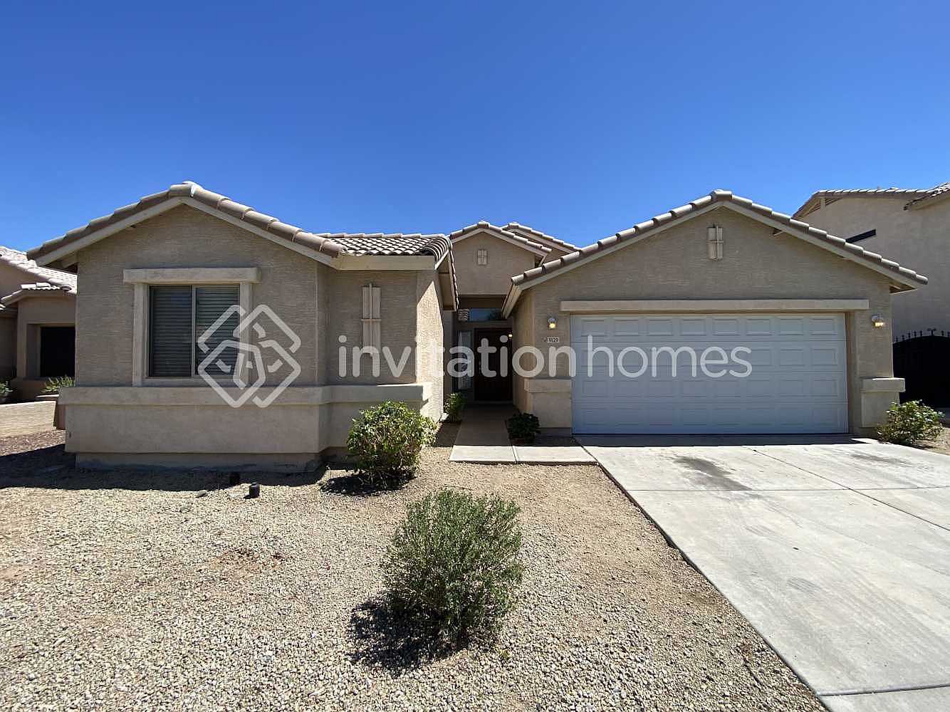 9129 W MacKenzie Dr Phoenix, AZ 85037 photo 2