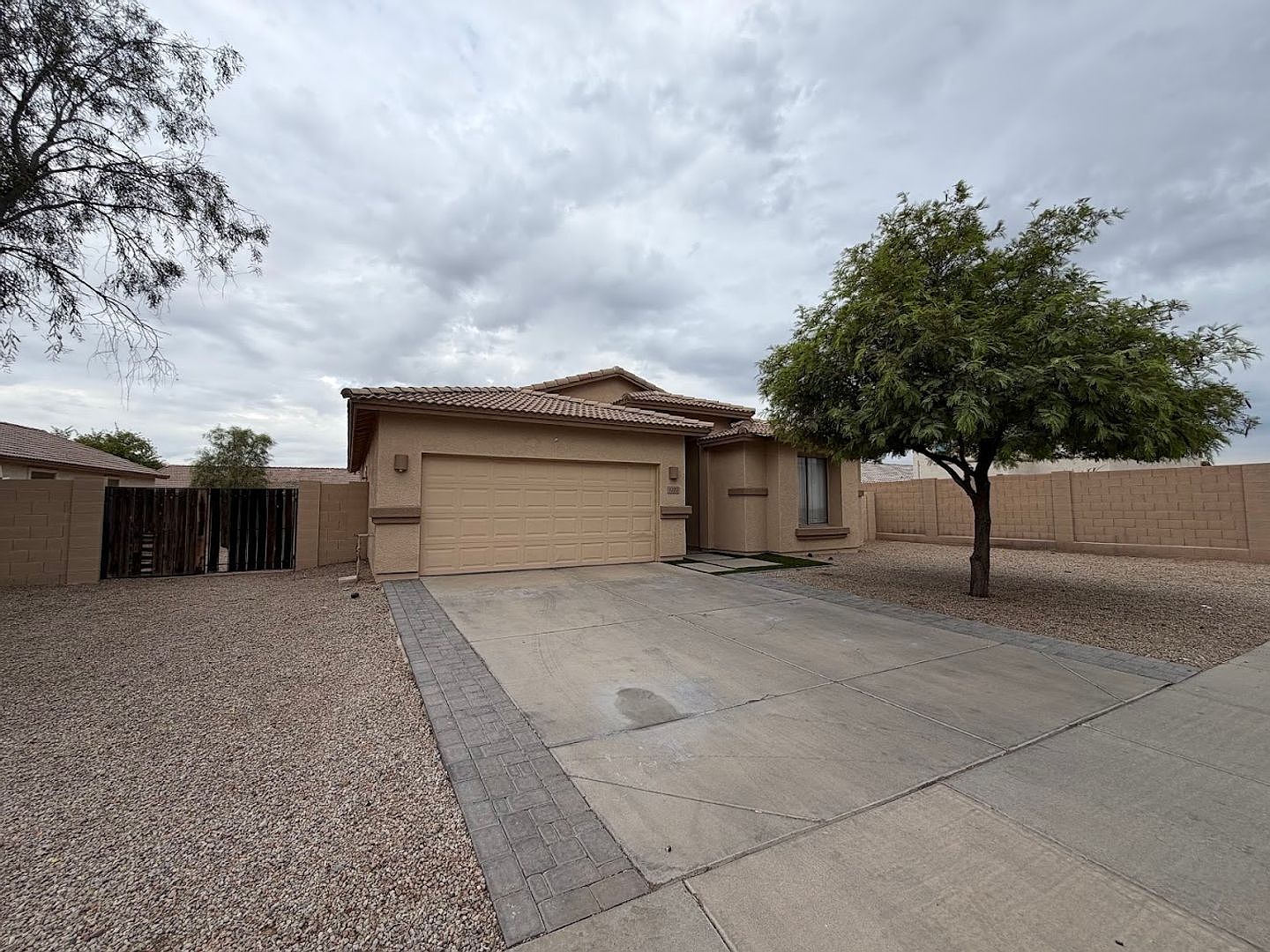 3202 S 104th Ave Tolleson, AZ 85353 photo 2