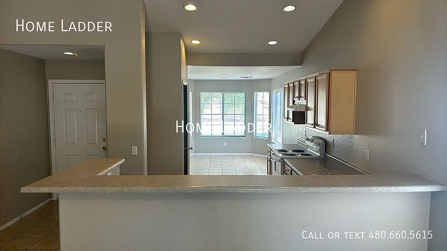 10805 W Wilshire Dr Avondale, AZ 85392 photo 3