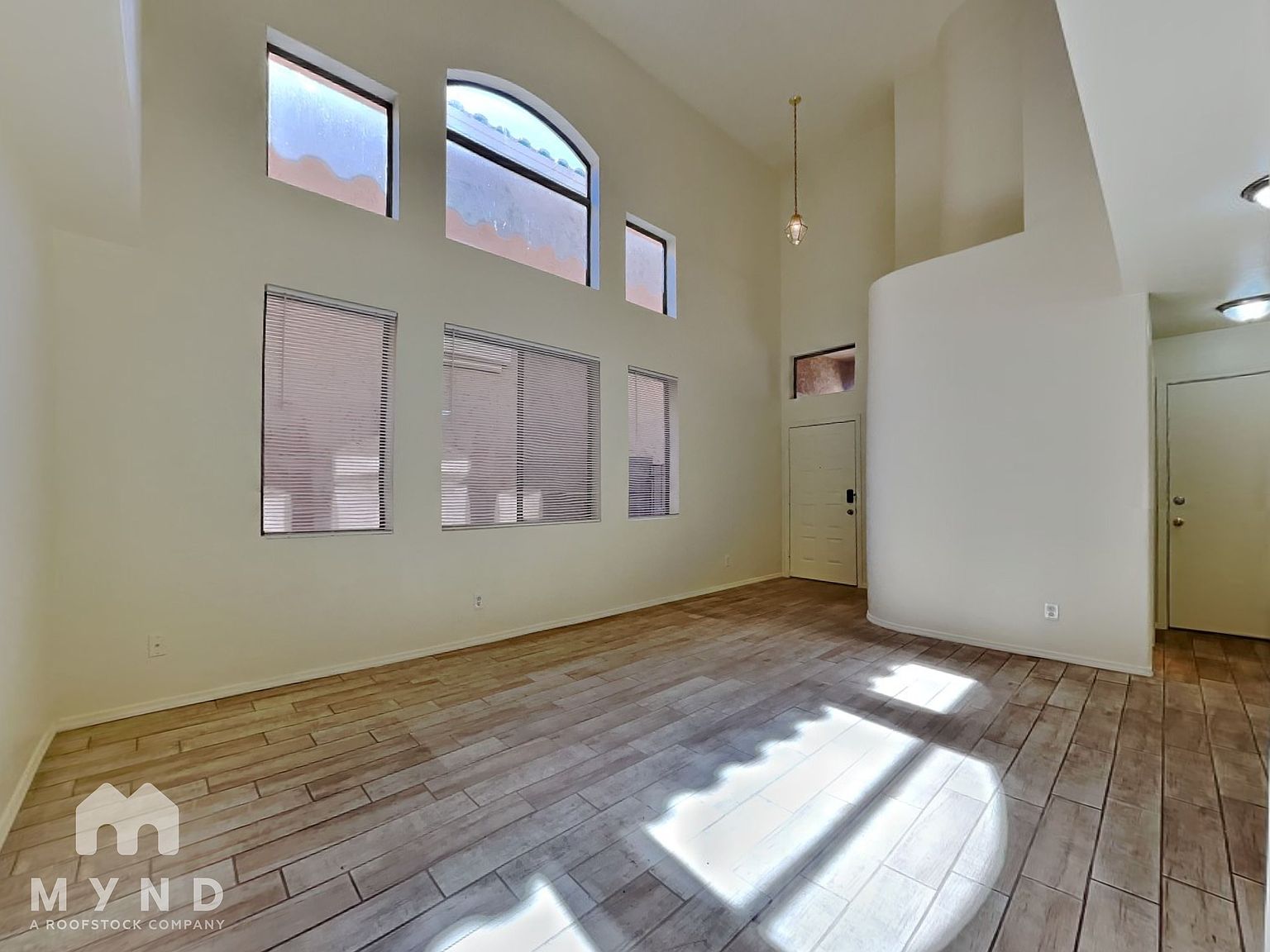 10524 W Almeria Rd Avondale, AZ 85392 photo 3